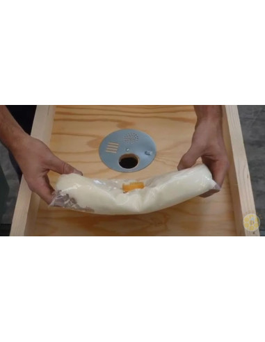 CANDI SAC TAGLIA E SOLLEVA IL SACCHETTO DI CANDITO