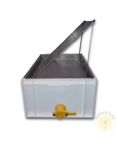 BANCO IN PLASTICA PER DISOPERCOLARE 60X40X28 CM | MONDO APE 2